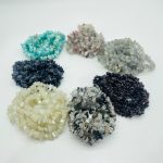 7-types-chip-bracelet-wholesale-cordierite-garnet-white-moonstone-wholesale-crystals-670406