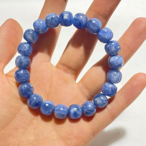 Blue Kyanite Apple Shape Beads Bracelet (HGUB16)