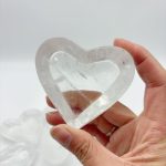 clear-quartz-heart-shape-shallow-bowl-wholesale-373399